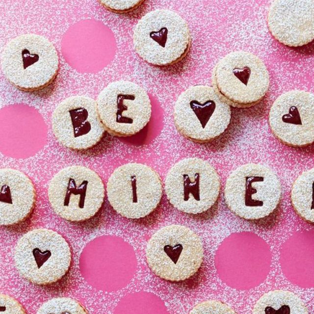 Happy Valentines Day Cookies   Be Mine